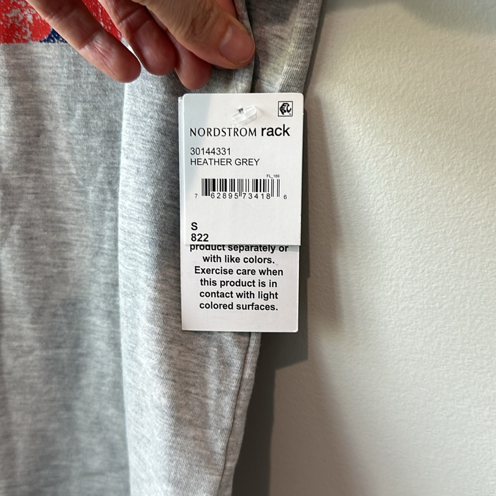 NWT Fayed gray soft LOVE graphic tee S - Picture 3 of 5